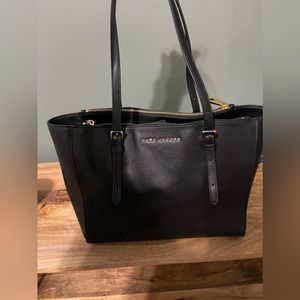black leather marc jacobs tote bag